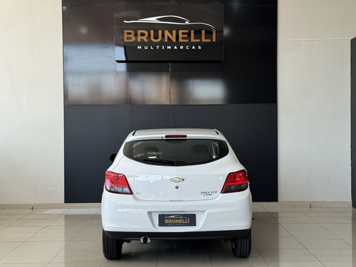 Chevrolet Onix ONIX HATCH LTZ 1.4 8V FlexPower 5p Mec.