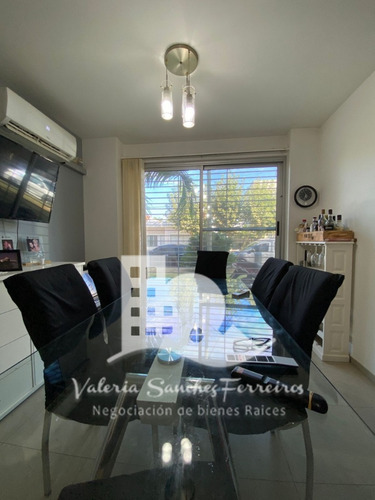 Departamento A La Venta En Bernal Centro.