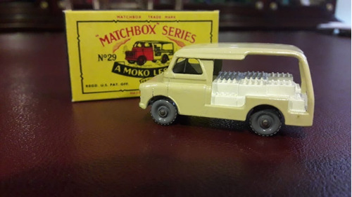 Matchbox Series N°29 A Moko Lesney Milk Van