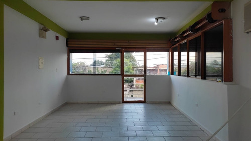 Imagen 5 de 9 de Adriana Castellanos +58 412 6697984 Venta Local Comercial En Los Guayos, C.c La Linea. (42m2) Cod. 155264
