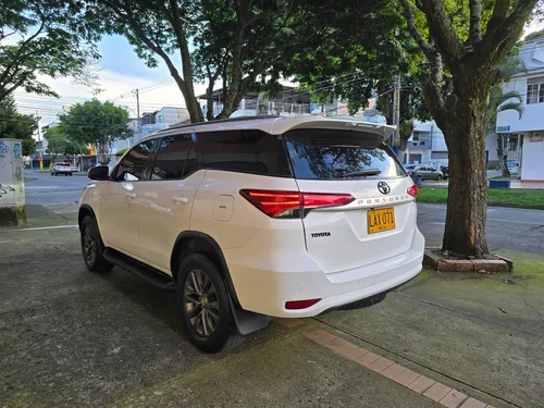 Toyota Fortuner 2.8l