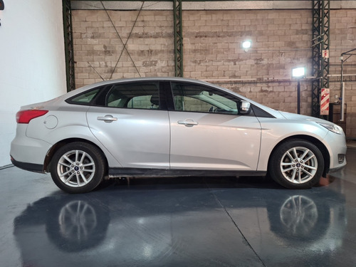 Imagen 5 de 8 de Ford Focus L/16 1.6 4p S