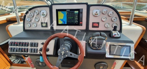 Imagem 7 de 13 de Lancha Catamarã 40 2x Volvo D4 Ano 2012 - Marina Atlântica