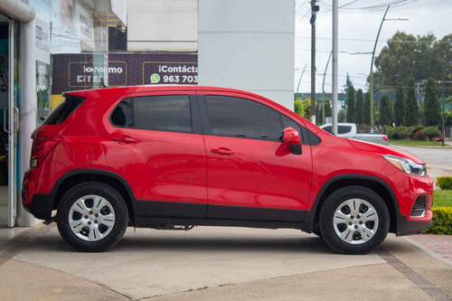 Imagen 6 de 15 de Chevrolet Trax 2018 5p Ls L4/1.8 Man