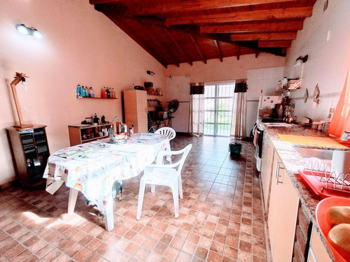 Casa 3 Ambientes Villa Luzuriaga Venta Mas Departa