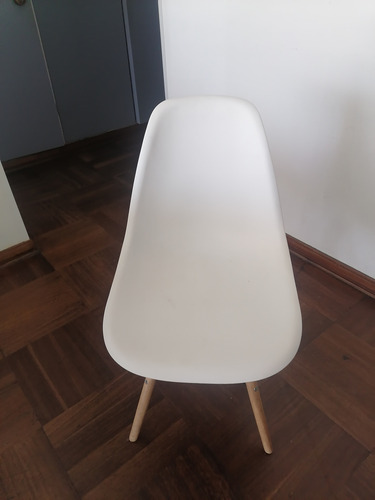 Comedor 4 Sillas, Mesa Con Base Desmontable, Muy Poco Uso (Usado)