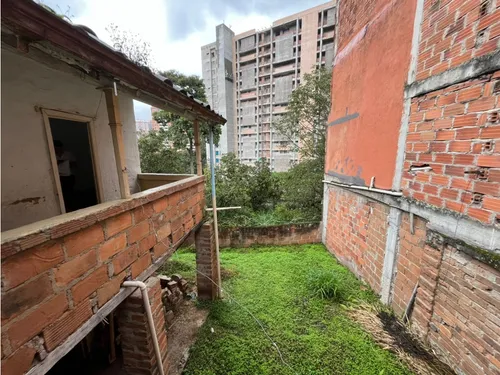 Casa Lote En Envigado Con Potencial Para Inversión
