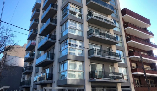 Imagen 2 de 13 de Departamento En Venta En Plaza Mitre