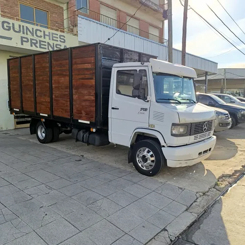 Mercedes Benz 710 Plus Con Caja