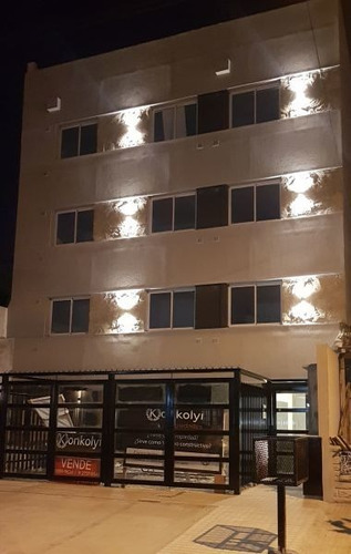 Imagen 2 de 17 de Departamento 2 Ambientes - Cuotas En Pesos //
