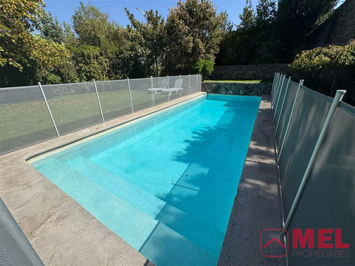Casa En Arriendo De 5 Dorm. En Chicureo, Colina