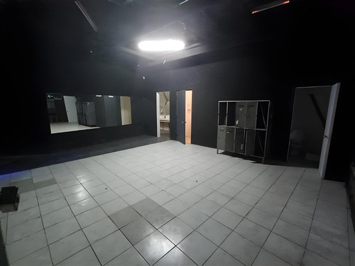 Venta/arriendo De Local Comercial En Vitacura Id 73.390-lin