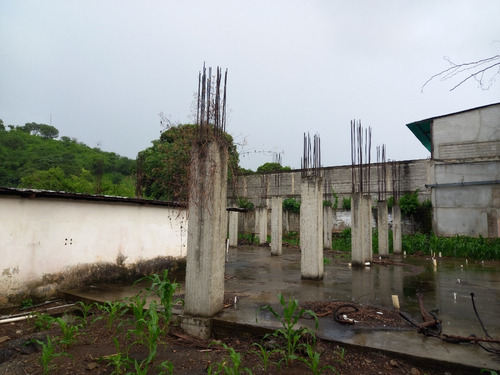 Imagen 12 de 14 de Amplio Terreno Con Bases Para Edificación De Varios Niveles. En San Juan De Los Morros. 23-590 Yinett