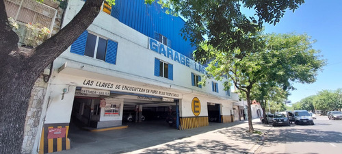 Garage En Venta En El Barrio De Flores - Funcionando Y Generando Ingresos
