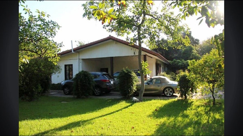 Casa En Venta De 6 Dorm. En Olmué