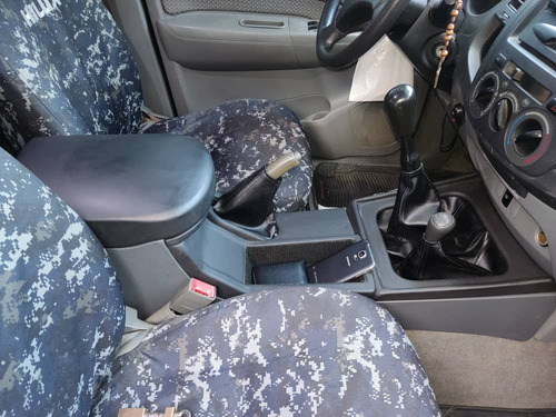 Consola Central Apoya Brazo Hilux