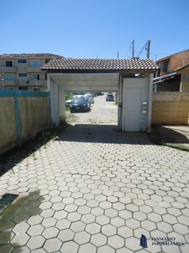 Oportunidade! Ótima Casa Com 3 Dormitórios Nos Ingleses. - Vcr0149