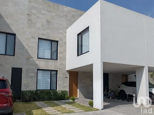 Renta Casa 4 Ambientes Lomas De Angelópolis