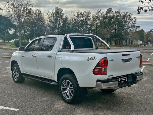 Toyota Hilux 3.0 Cd Srv Cuero 4x4 5at - A4