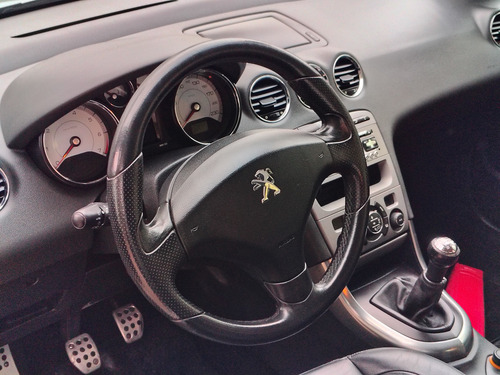 Peugeot 408 2.0 Feline 143cv