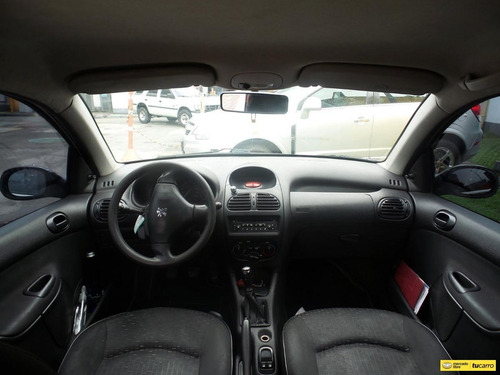 Imagen 14 de 15 de Peugeot 206 X-line