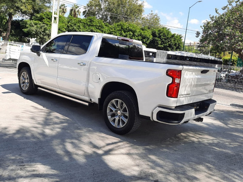 Imagen 4 de 13 de Chevrolet Cheyenne High Country 2021
