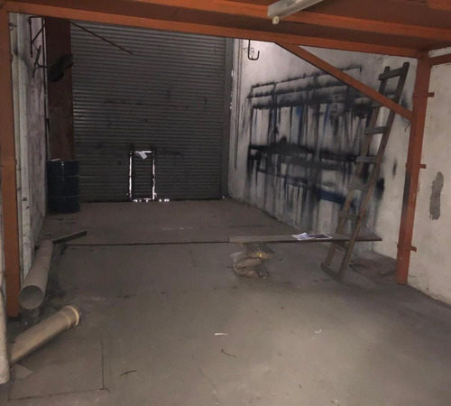 Venta De Deposito De 780 M2 En Pompeya