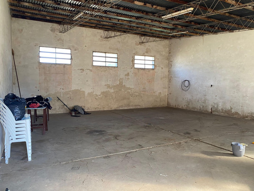 Casa+ Galpón En Venta Sobre Sgto Cabral Sjn