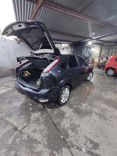 Ford Focus 2 2.0 Ghia Mt