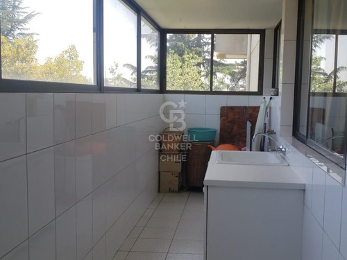 Amplios Espacios, Luz Natural Y Comodidad En Cada Rincón