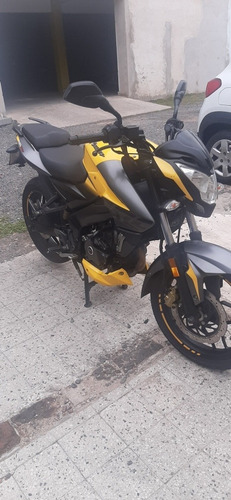 Bajaj Rouser Ns 200