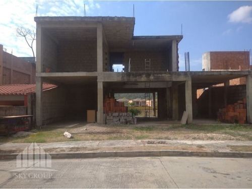Imagen 1 de 14 de Casa En Venta En Urb. Guataparo Valencia Cod: Atc-623