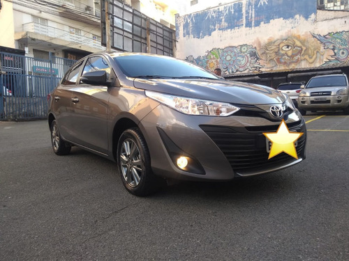 Imagem 2 de 5 de Toyota Yaris 1.5 Xl Plus Tech