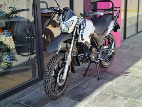 Imagen 2 de 10 de Vento Workman 250 Cc Buen Fin