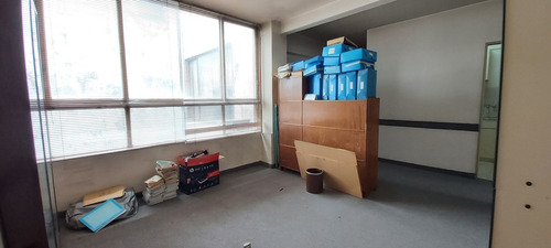 Imagen 21 de 30 de Venta Oficina Con 2 Cocheras - Cocina -baño Propio