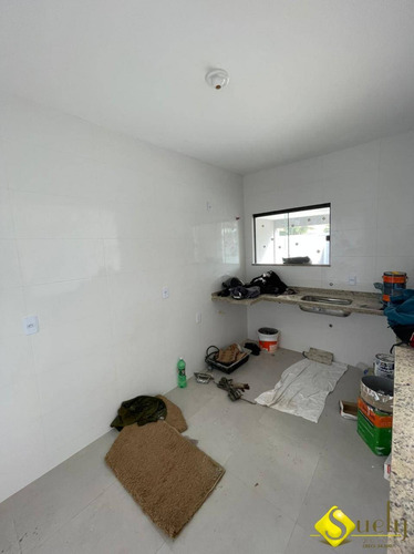Imagem 14 de 15 de Se Encante Com Essa Belíssima Casa Com Projeto Diferenciado! - 2103