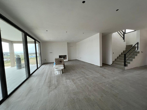 Imagen 15 de 24 de Casa En Venta En Barrio El Naudir