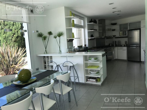 Imagen 19 de 30 de Impecable Casa En Venta Con Fondo Al Golf En Abril Club De Campo
