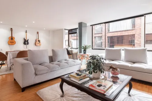 Apartamento En Venta En La Carolina. Cod V6534