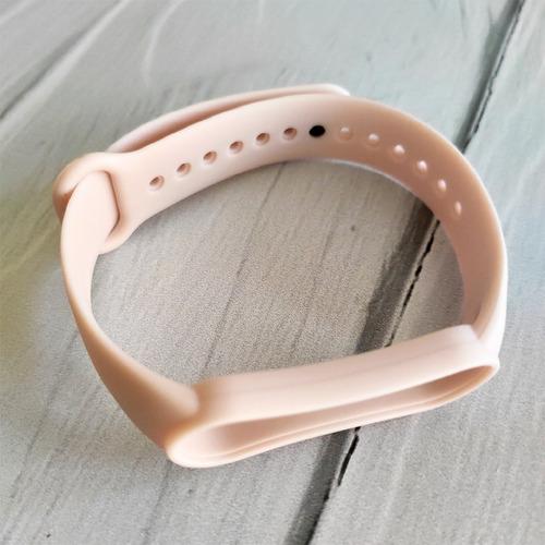 Imagen 2 de 2 de Malla Silicona Colores Xiaomi Mi Band 5/6 - Coolcase