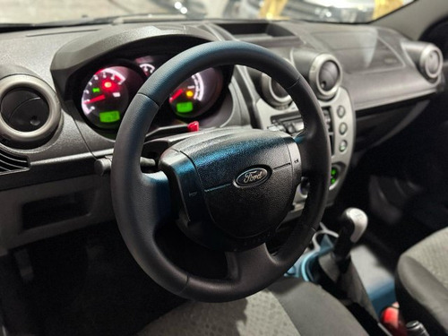 Ford Fiesta Fiesta 1.0 ROCAM HATCH 8V FLEX 4P MANUAL