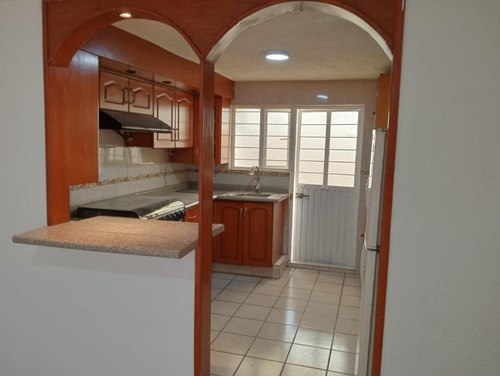 Casa En Venta Dentro De Coto Geovillas La Arbolada Plus, Tlajomulco De Zuñiga