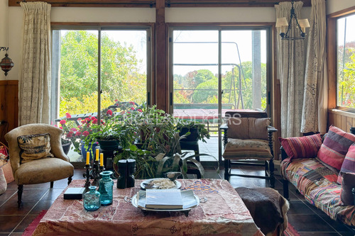 Venta Linda Y Cálida Casa En Condomimo Maitencillo