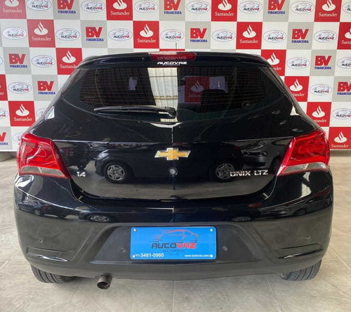 Imagem 5 de 11 de Chevrolet Onix 1.4 Mt Eff 2017