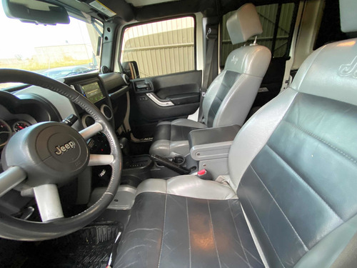Jeep Wrangler 2010 3.8 Unlimited Sahara 4x4 At