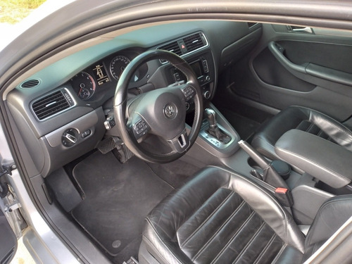 Imagem 8 de 15 de Volkswagen Jetta 2013 2.0 Tsi Highline 4p 200 Hp