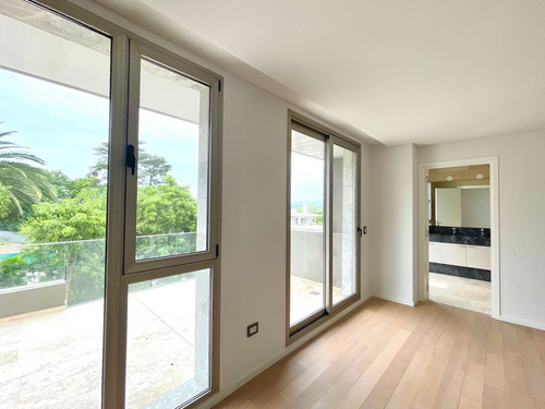 1910 Excelente Departamento 2 Dormitorios Villa Belgrano Con Cochera En Venta