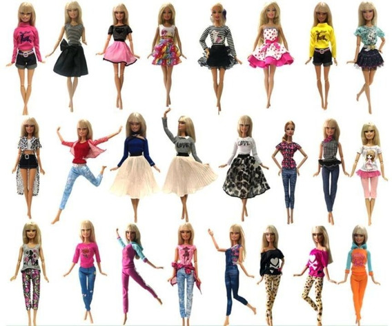 10 Conjuntos Roupas Boneca Barbie + 10 Sapatos Retos Tênis - R$ 149,9