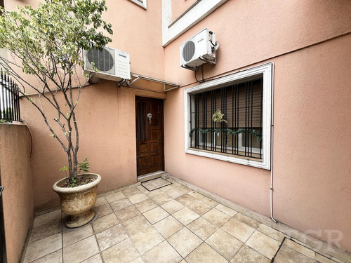 Casa Multifamiliar En Valentín Alsina