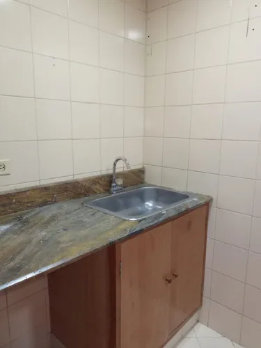 Oficina En Venta En El Lago. Cod V16477